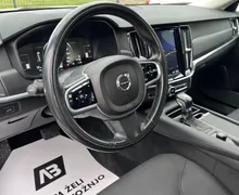 Notranja slika - Volvo V90 - 2.0D+ACC+FULL LED++NAVI+PDC+KLJUKA+NOVE PNEVMATI - 11 - Predogledna slika