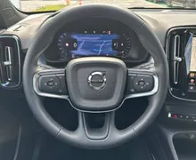Notranja slika - Volvo XC40 - B3 P Plus Dark Avt. - 14 - Predogledna slika