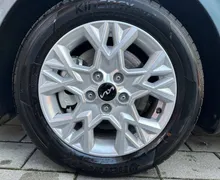 Notranja slika - KIA Ceed - 1.0 T-GDi EX Champion + ISG. M T - 7 - Predogledna slika