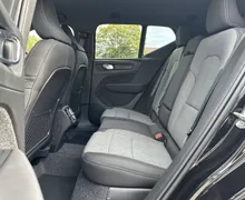 Notranja slika - Volvo XC40 - B3 P Plus Dark Avt. - 11 - Predogledna slika