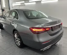 Zunanja slika - Mercedes-Benz E-Razred - E 400 d 4MATIC.KAMERA.USNJE.ACC.ZRAČ.VZMETENJE.LE - 1 - Predogledna slika
