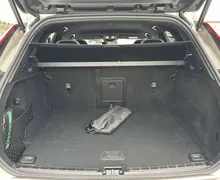 Notranja slika - Volvo XC60 - B5 P AWD Plus Dark Avt. - 12 - Predogledna slika