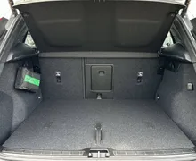 Notranja slika - Volvo XC40 - B3P Plus Dark Avt - 12 - Predogledna slika