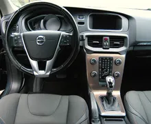 Notranja slika - Volvo V40 - Cross Country D3 Geartronic Momentum  - Översta Edition - 8 - Predogledna slika