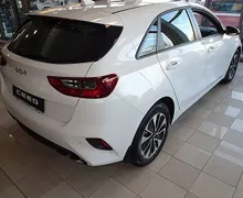 Zunanja slika - KIA Ceed - 1.0 T-GDi LX Champion+ ISG. M T 74 kW 30 LET° - 3 - Predogledna slika