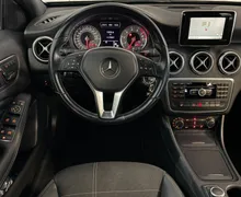 Notranja slika - Mercedes-Benz A-Razred - 180  Kamera - Memory - Navi - Gretje - PDC - 9 - Predogledna slika