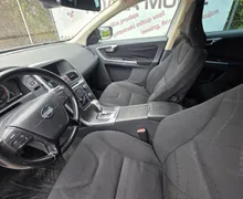 Zunanja slika - Volvo XC60 - FWD D4 MOMENTUM AVTOMATIK-ALU PLATIŠČA-KLIMA-NAVI - 10 - Predogledna slika