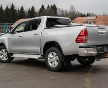 Zunanja slika - Toyota Hilux - 2.4D4WD-AUT-Potrjena servisna zgodovina 2.Lastnik - 7 - Predogledna slika