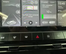 Zunanja slika - MG MG4 - Luxury 150kW.NEMŠKI+4GUME.USNJE.KAMERA.- 3000 € SU - 7 - Predogledna slika