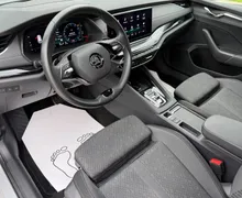 Notranja slika - Škoda Octavia - Combi 2.0 TDI Sport line DSG 1 LASTNIK-KAM-LED - 9 - Predogledna slika