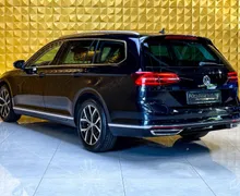 Notranja slika - Volkswagen Passat Variant - 2.0 TDI AUT. HIGHLINE-GRETJE-ALCANTARA-NAVI-TEMP - 9 - Predogledna slika