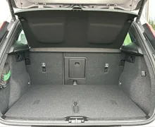Notranja slika - Volvo XC40 - B3 P Core AT DCT 3 leta garancije + 3 servisi... - 12 - Predogledna slika