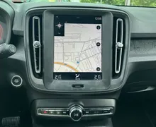 Zunanja slika - Volvo XC40 - T3 Momentum Avt. - 18 - Predogledna slika
