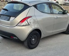 Zunanja slika - Lancia Ypsilon - 0.9 TwinAir + AUTOMATIC + IT DOK + EXTRA CENA - 5 - Predogledna slika