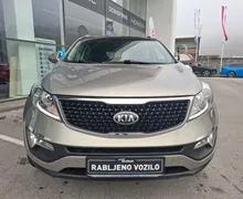Zunanja slika - KIA Sportage - 2WD 1.7 TD - SLOVENSKI + ZNANA ZGODOVINA + KLJUKA - 2 - Predogledna slika