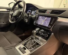 Notranja slika - Škoda Superb - 2.0 TDI-DSG-SPORT LINE-FULL LED-NAVI-KAMERA-TEMPO - 11 - Predogledna slika