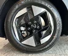 Notranja slika - KIA EV3 - STAR 58.3 kWh baterija - 9 - Predogledna slika