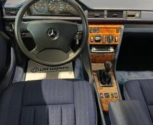 Zunanja slika - Mercedes-Benz E-Razred - 230 BREZ RJE - KLIMATRONIC - ALU - VRHUNSKO STANJE - 11 - Predogledna slika