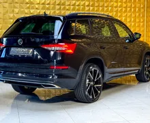 Notranja slika - Škoda Kodiaq - 2.0 TDI AUT. 4X4-Sportline-7 SEDEZEV-GRETJE-KAMERA - 10 - Predogledna slika