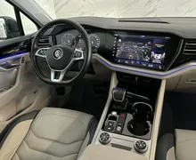 Notranja slika - Volkswagen Touareg - V6 TDI Elegance|4Motion|Zračno|ACC|Kamera|Memory| - 11 - Predogledna slika