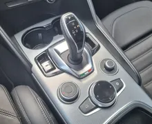 Zunanja slika - Alfa Romeo Giulia - 2.0 Turbo 280 Q4 Veloce - KOT NOVO - SAMO 9.022KM - 13 - Predogledna slika