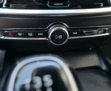 Zunanja slika - Volvo V60 - D3 Momentum FULLED•TEMP•LANE•NAV•KAMERA•2X-PDC•17C - 10 - Predogledna slika