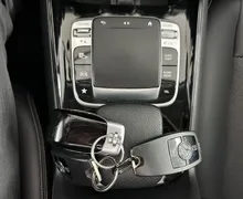 Notranja slika - Mercedes-Benz GLB-Razred - GLB 200 d 4MATIC Avt.NEMŠKI.KAMERA.PANORAMA.NAVI - 14 - Predogledna slika