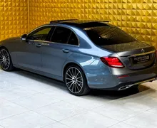 Notranja slika - Mercedes-Benz E-Razred - E200d AMG Line-PANO-KAMERA-GRETJE-AMBI - 8 - Predogledna slika