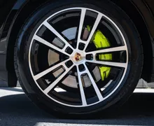 Zunanja slika - Porsche Cayenne - E-Hybrid - LED - Pano - 22 COL - Zračno vzmetenje - 9 - Predogledna slika