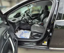 Zunanja slika - Peugeot 2008 - ALLURE 1.2 130PS M6-SLO-1.LAST-SAMO 34TKM-VRHUNSKI - 10 - Predogledna slika