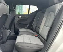 Notranja slika - Volvo XC40 - B3P Plus Dark Avt. - 11 - Predogledna slika