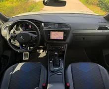 Notranja slika - Volkswagen Tiguan - R 4Motion 2.0 TSI DSG|320hp|33.000km|DCC|IQ|TOP - 12 - Predogledna slika