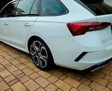 Zunanja slika - Škoda Octavia - 2.0 TDI RS DSG+ALU19+MATRIX+ACC+HEADUP+KLJUKA - 3 - Predogledna slika