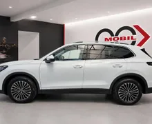 Notranja slika - Volkswagen Tiguan - 2.0 TDI Elegance DSG - LED Plus.alcantara.kamera.. - 8 - Predogledna slika