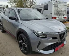 Zunanja slika - Alfa Romeo Junior - 1.2 E-DCT6 MHEV Speciale 1. LASTNIK SLO. POREKLO - 3 - Predogledna slika
