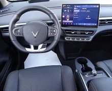 Zunanja slika - Vinfast VF6 - PLUS - 1.000 EUR DODATNEGA POPUSTA PRI MENJAVI - 7 - Predogledna slika