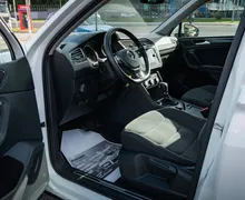 Notranja slika - Volkswagen Tiguan - 2,0 TDI BMT R-Line Edition DSG - 9 - Predogledna slika