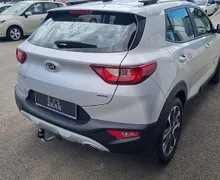Zunanja slika - KIA Stonic - 1.6 CRDI 85 kW  EX 1.LASTNIK. SERVISNA.KAMERA - 6 - Predogledna slika