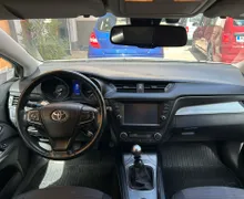 Notranja slika - Toyota Avensis - Wagon 2,0 D-4D Sol - 4 - Predogledna slika