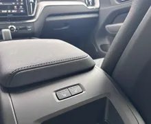 Zunanja slika - Volvo XC60 - B5P  Core AT AWD 3 leta garancije + 3 servisi - 13 - Predogledna slika