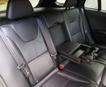 Notranja slika - Volvo V60 - 2.4 Diesel D6 5-valjev AWD Priključni HIBRID Summum+Polestar doda - 8 - Predogledna slika