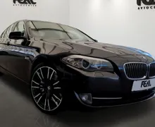 Zunanja slika - BMW Serija 5 - : 525d-V6-AVT-LIMUZINA-XENON-NAVI-PDC-TEMPOMAT-KRO - 2 - Predogledna slika