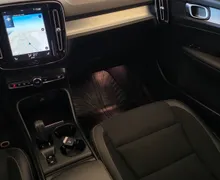 Notranja slika - Volvo XC40 - D3 Momentum Avt.Radarski temp.  ACC -Kamera - 11 - Predogledna slika