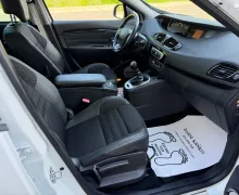 Zunanja slika - Renault Grand Scenic - Scénic 1.5dCi 110PS BOSE 7SEDEŽEV LED NAVI KAMERA ALU17 - 13 - Predogledna slika