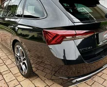 Zunanja slika - Škoda Octavia - RS 2.0 TSI+ALU19+MATRIX+PANORAMA+KAMERA+APPLE+PDC - 3 - Predogledna slika