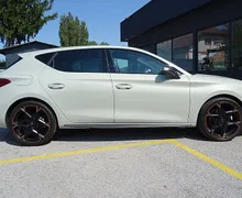 Zunanja slika - Cupra Leon - 1.5 eTSI 150KM DSG-Aktivno vzmetenje DCC-ALU 19 - 4 - Predogledna slika