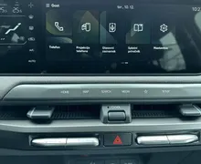 Notranja slika - KIA EV3 - STAR 58.3 kWh baterija... - 18 - Predogledna slika