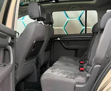 Notranja slika - Volkswagen Touran - 2.0 TDI•PANORAMA•H LINE•NAVIGACIJA•KAMERA•KLJUKA• - 10 - Predogledna slika