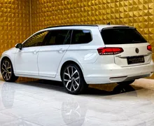 Notranja slika - Volkswagen Passat Variant - 2.0 TDI AUT.-PERLA-KLJUKA-MASAZA-GRETJE-RADAR... - 7 - Predogledna slika
