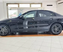 Zunanja slika - Mercedes-Benz C-Razred - 180 FULL AMG-360KAM-MR.KOT-AKT.TEMP-LED-DAB-VIDEO - 4 - Predogledna slika